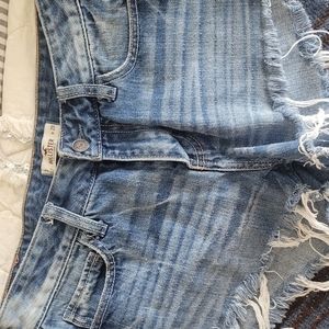 Cut off Hollister shorts